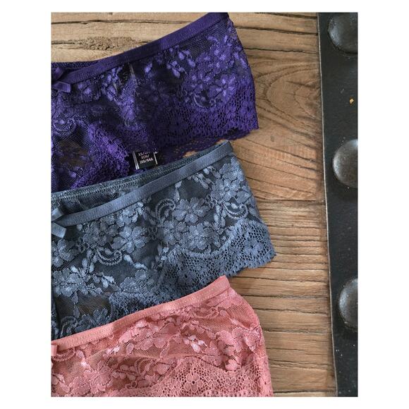 Victoria's Secret Very Sexy Cheeky Hipster Panty Bundle sz xSmall New - Picture 2 of 5
